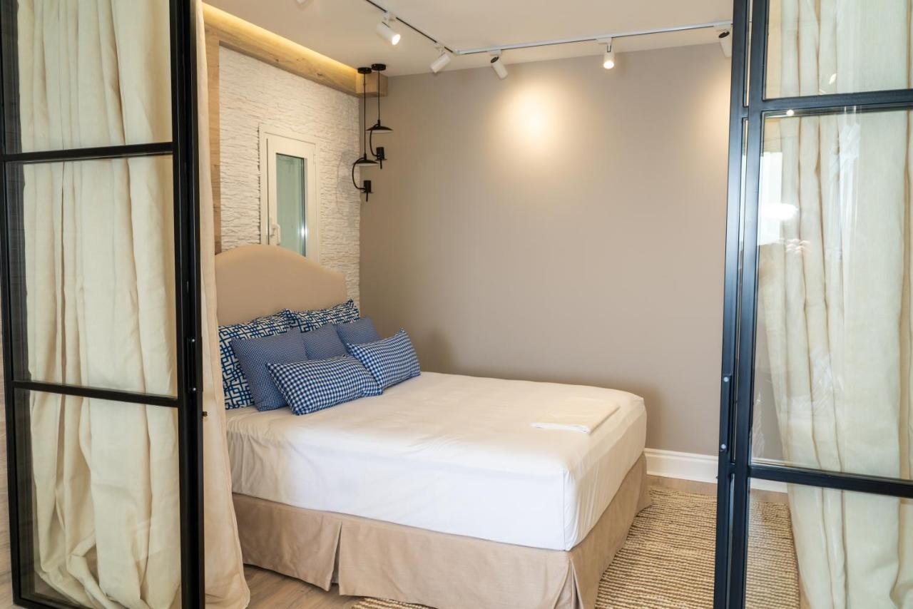 Limani Luxury Apartments Beachfront Sarandë Buitenkant foto