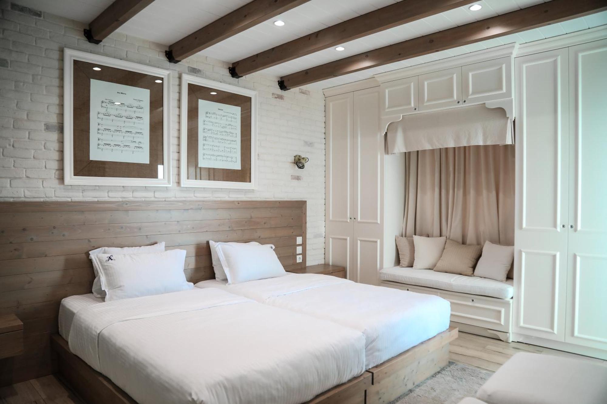 Limani Luxury Apartments Beachfront Sarandë Buitenkant foto